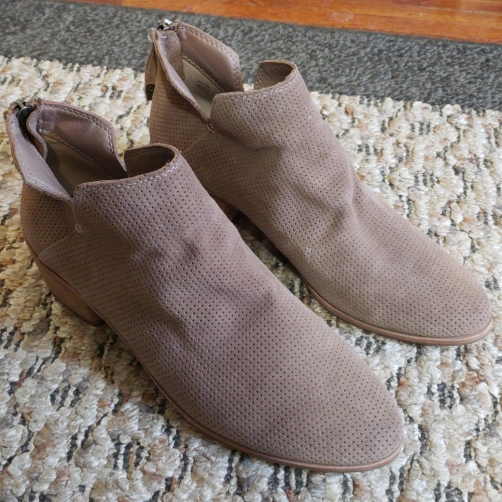 Dolce Vita Ankle Bootie